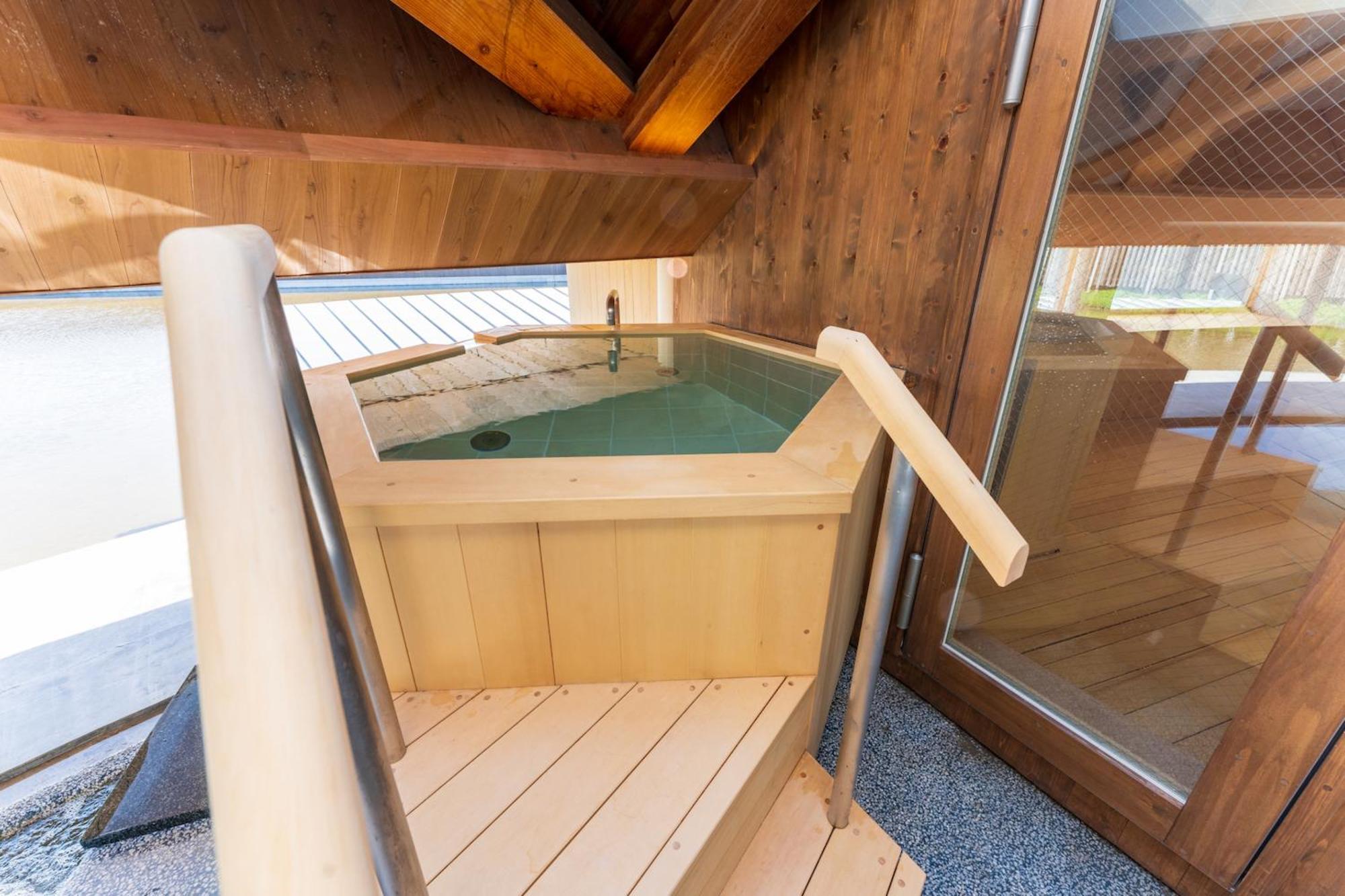 Shonai Hotel Suiden Terrasse Tsuruoka Exteriör bild